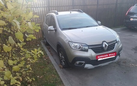 Renault Sandero II рестайлинг, 2021 год, 1 400 000 рублей, 2 фотография