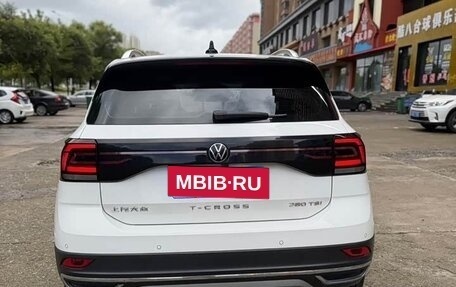 Volkswagen T-Cross I, 2022 год, 1 730 000 рублей, 5 фотография