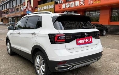 Volkswagen T-Cross I, 2022 год, 1 730 000 рублей, 6 фотография