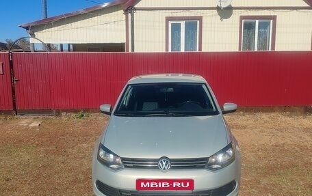 Volkswagen Polo VI (EU Market), 2012 год, 560 000 рублей, 1 фотография