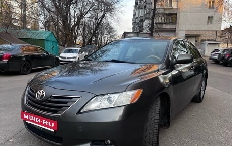 Toyota Camry, 2006 год, 800 000 рублей, 2 фотография