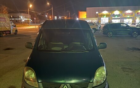 Renault Kangoo II рестайлинг, 2004 год, 80 000 рублей, 2 фотография
