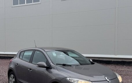 Renault Megane III рестайлинг, 2011 год, 450 000 рублей, 2 фотография
