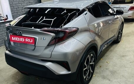 Toyota C-HR I рестайлинг, 2017 год, 2 000 000 рублей, 7 фотография