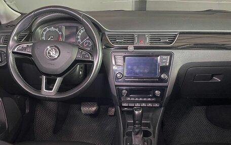 Skoda Rapid I, 2018 год, 1 050 000 рублей, 10 фотография