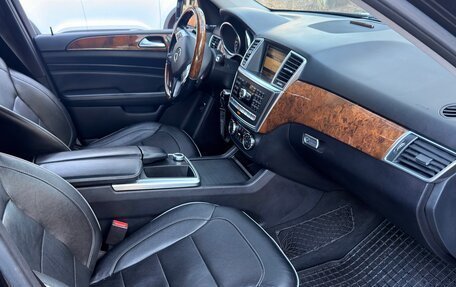 Mercedes-Benz M-Класс, 2012 год, 1 650 000 рублей, 26 фотография