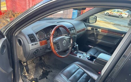 Volkswagen Touareg III, 2006 год, 1 670 000 рублей, 6 фотография