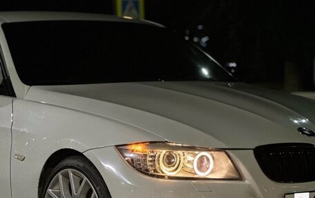 BMW 3 серия, 2010 год, 1 100 000 рублей, 3 фотография