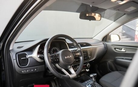 KIA Rio IV, 2022 год, 1 647 200 рублей, 5 фотография