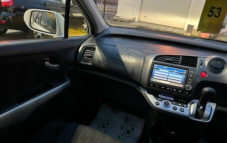 Honda Stream II, 2010 год, 1 349 000 рублей, 17 фотография
