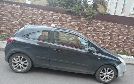Opel Corsa D рестайлинг _i, 2006 год, 300 000 рублей, 2 фотография