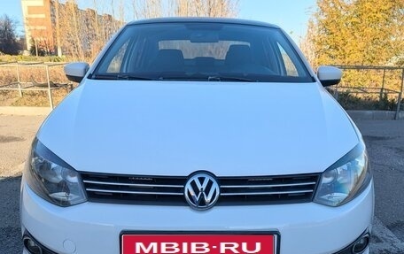 Volkswagen Polo VI (EU Market), 2012 год, 750 000 рублей, 1 фотография