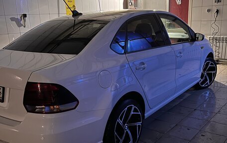 Volkswagen Polo VI (EU Market), 2019 год, 1 400 000 рублей, 1 фотография