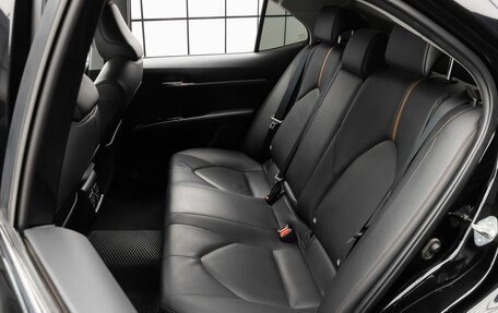 Toyota Camry, 2018 год, 2 599 000 рублей, 8 фотография