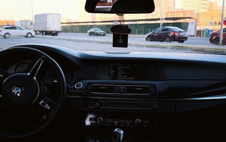 BMW 5 серия, 2011 год, 1 200 000 рублей, 9 фотография