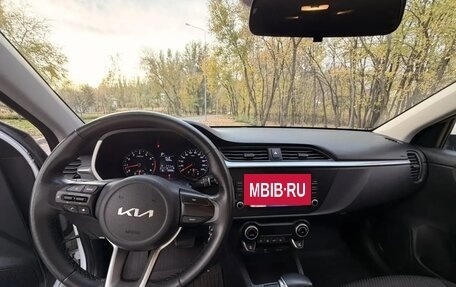 KIA Rio IV, 2021 год, 1 850 000 рублей, 7 фотография