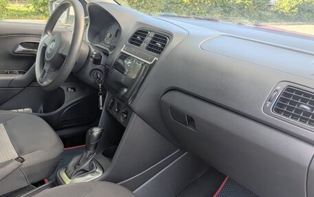 Volkswagen Polo VI (EU Market), 2012 год, 750 000 рублей, 12 фотография