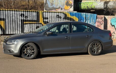 Volkswagen Jetta VII, 2011 год, 950 000 рублей, 1 фотография