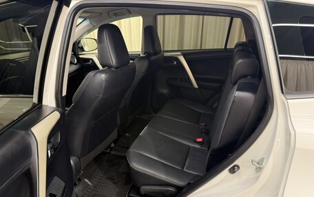 Toyota RAV4, 2013 год, 2 299 999 рублей, 18 фотография