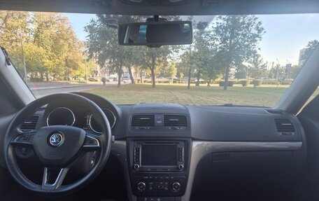 Skoda Yeti I рестайлинг, 2015 год, 1 450 000 рублей, 7 фотография