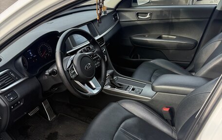 KIA K5 II, 2019 год, 2 200 000 рублей, 17 фотография