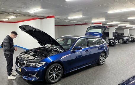 BMW 3 серия, 2019 год, 3 200 000 рублей, 2 фотография