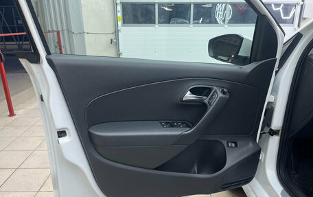 Volkswagen Polo VI (EU Market), 2016 год, 990 000 рублей, 10 фотография