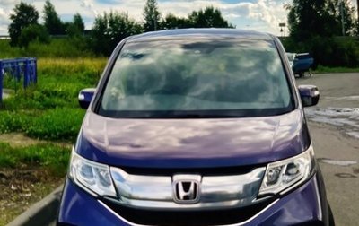 Honda Stepwgn IV рестайлинг, 2015 год, 1 700 000 рублей, 1 фотография