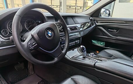 BMW 5 серия, 2010 год, 1 640 000 рублей, 15 фотография