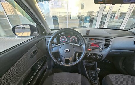 KIA Rio II, 2010 год, 679 000 рублей, 6 фотография