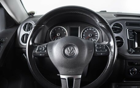 Volkswagen Tiguan I, 2015 год, 979 000 рублей, 13 фотография