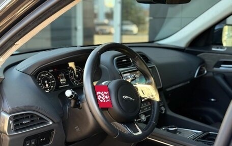 Jaguar F-Pace, 2019 год, 3 800 000 рублей, 21 фотография