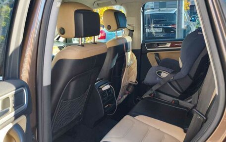 Volkswagen Touareg III, 2011 год, 1 700 000 рублей, 7 фотография