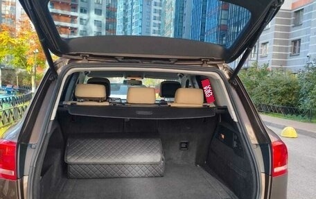 Volkswagen Touareg III, 2011 год, 1 700 000 рублей, 9 фотография