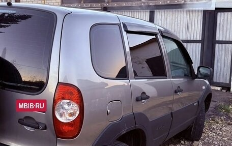 Chevrolet Niva I рестайлинг, 2016 год, 690 000 рублей, 3 фотография