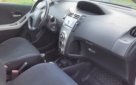 Toyota Yaris III, 2008 год, 600 000 рублей, 9 фотография