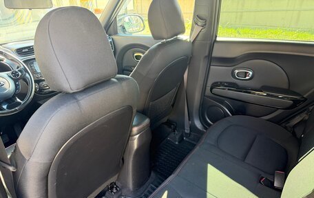 KIA Soul II рестайлинг, 2018 год, 1 730 000 рублей, 14 фотография