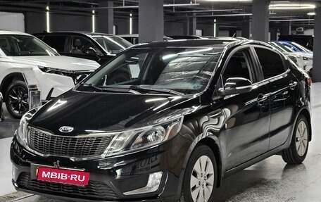 KIA Rio III рестайлинг, 2013 год, 880 000 рублей, 3 фотография