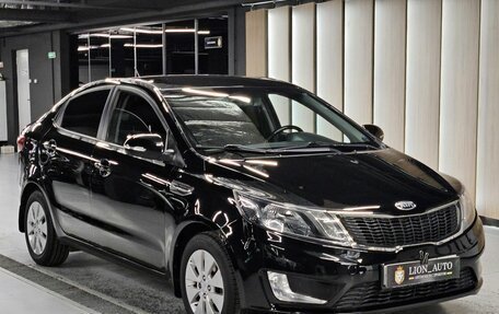 KIA Rio III рестайлинг, 2013 год, 880 000 рублей, 10 фотография
