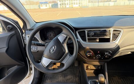 Hyundai Solaris II рестайлинг, 2021 год, 982 000 рублей, 15 фотография
