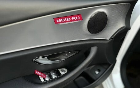 Mercedes-Benz E-Класс, 2020 год, 3 890 000 рублей, 15 фотография