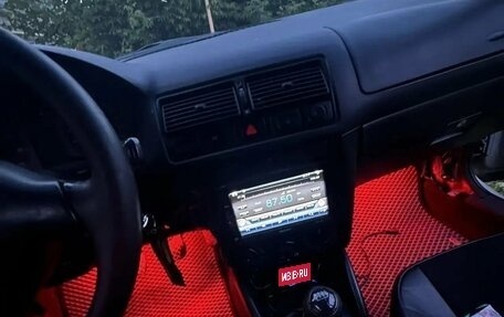 Volkswagen Golf IV, 2000 год, 250 000 рублей, 2 фотография