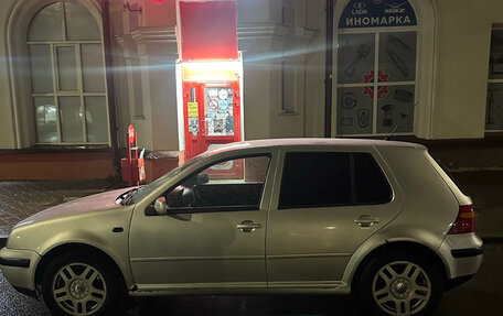 Volkswagen Golf IV, 2000 год, 250 000 рублей, 10 фотография