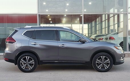 Nissan Rogue II, 2017 год, 2 199 000 рублей, 5 фотография