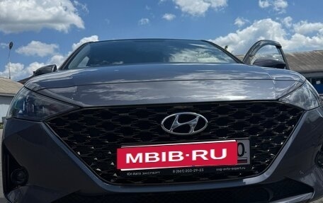 Hyundai Solaris II рестайлинг, 2021 год, 1 750 000 рублей, 1 фотография