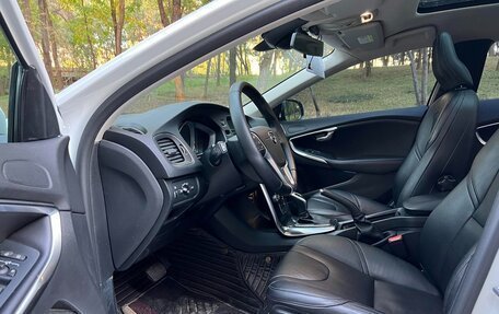 Volvo V40 II рестайлинг, 2019 год, 1 050 000 рублей, 6 фотография