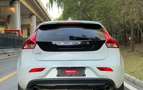 Volvo V40 II рестайлинг, 2019 год, 1 050 000 рублей, 4 фотография