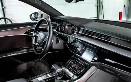 Audi A8, 2018 год, 6 500 000 рублей, 12 фотография