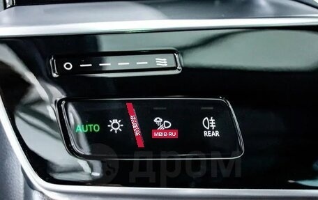 Audi A8, 2018 год, 6 500 000 рублей, 15 фотография