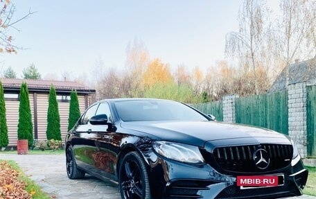Mercedes-Benz E-Класс, 2016 год, 2 480 000 рублей, 3 фотография